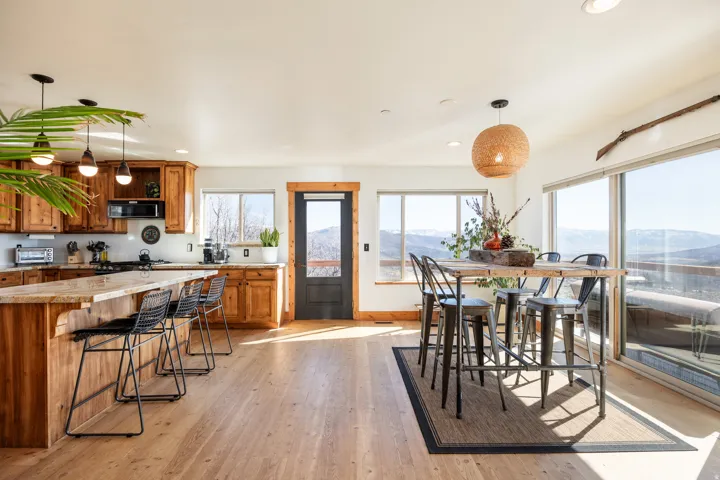 277 E Crestview Dr, Wanship, Utah 84017