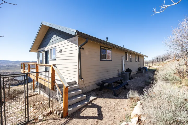277 E Crestview Dr, Wanship, Utah 84017
