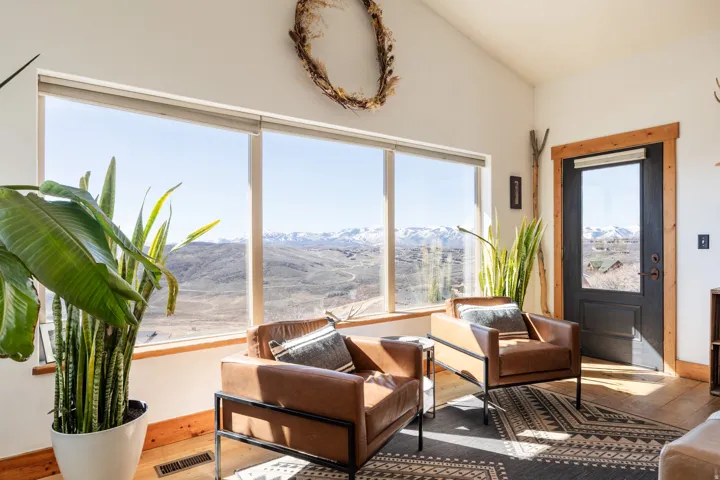 277 E Crestview Dr, Wanship, Utah 84017