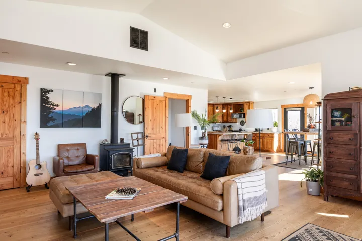 277 E Crestview Dr, Wanship, Utah 84017