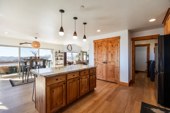 277 E Crestview Dr, Wanship, Utah 84017