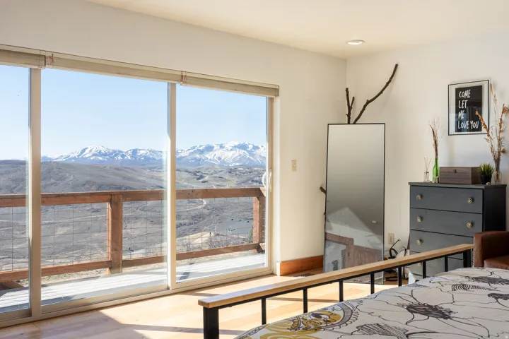 277 E Crestview Dr, Wanship, Utah 84017