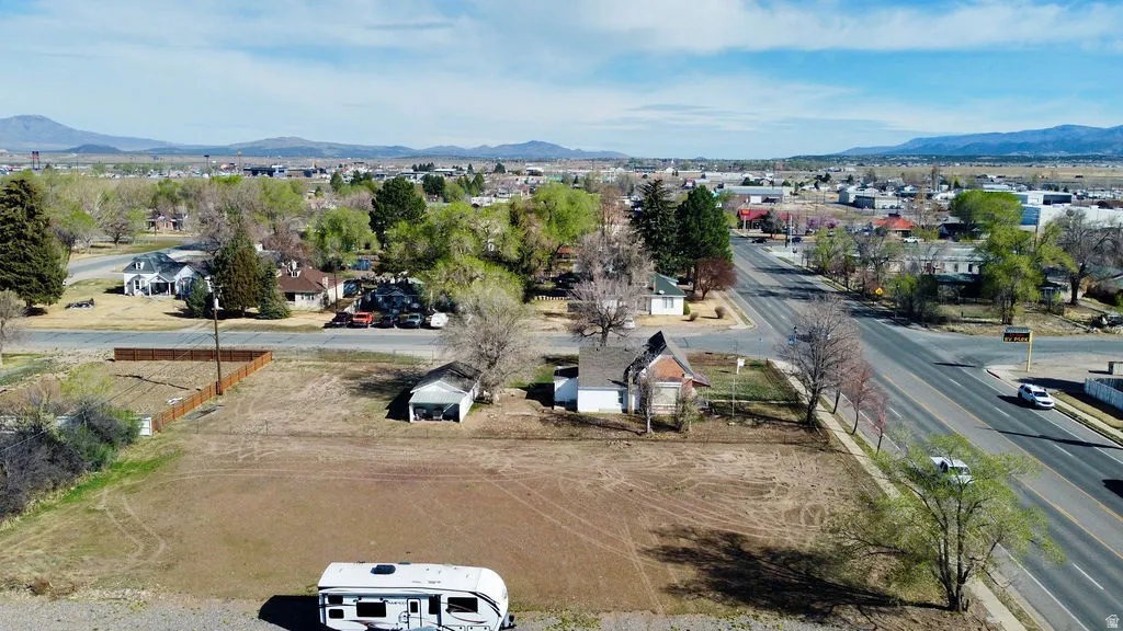 Aerial perspective of suburban area with mountains