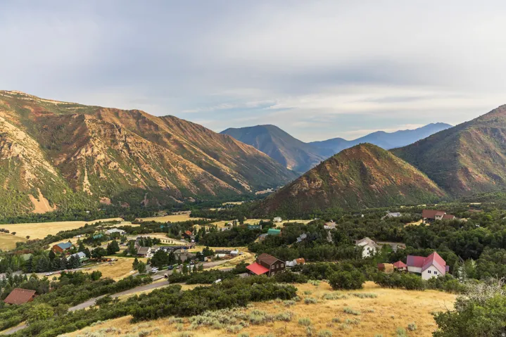 1511 S Valley View Cir, Springville, Utah 84663