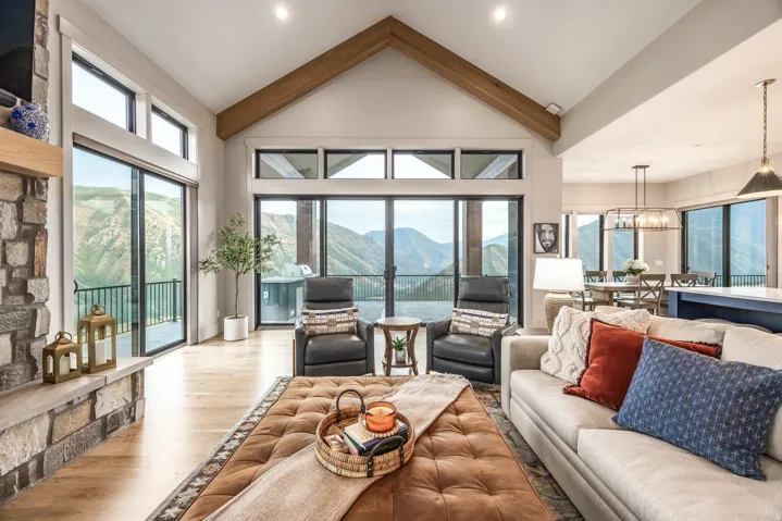 1511 S Valley View Cir, Springville, Utah 84663