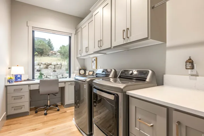 1511 S Valley View Cir, Springville, Utah 84663