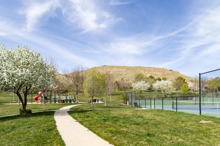 195 E North Sandrun Rd, Salt Lake City, Utah 84103
