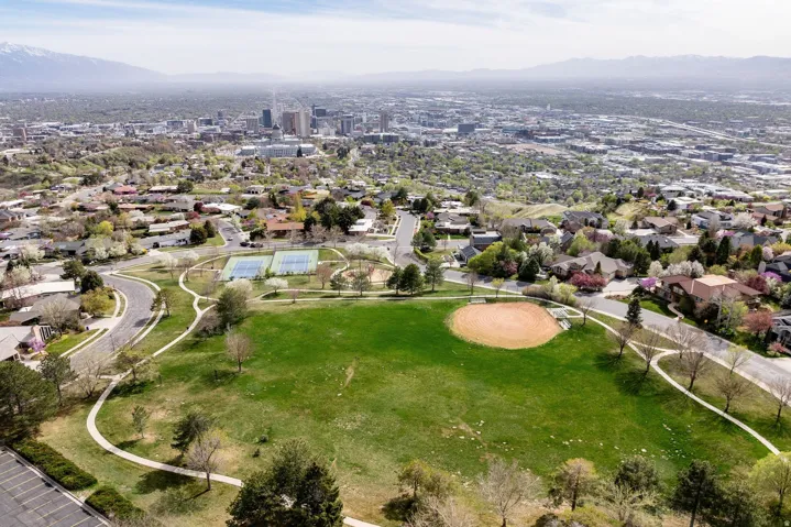 195 E North Sandrun Rd, Salt Lake City, Utah 84103