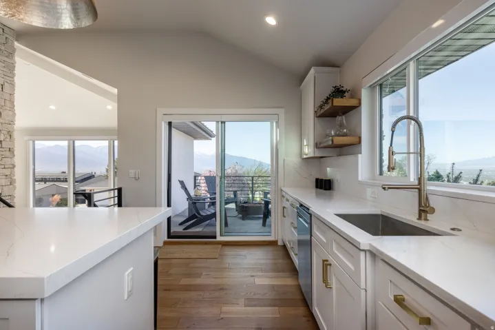 195 E North Sandrun Rd, Salt Lake City, Utah 84103