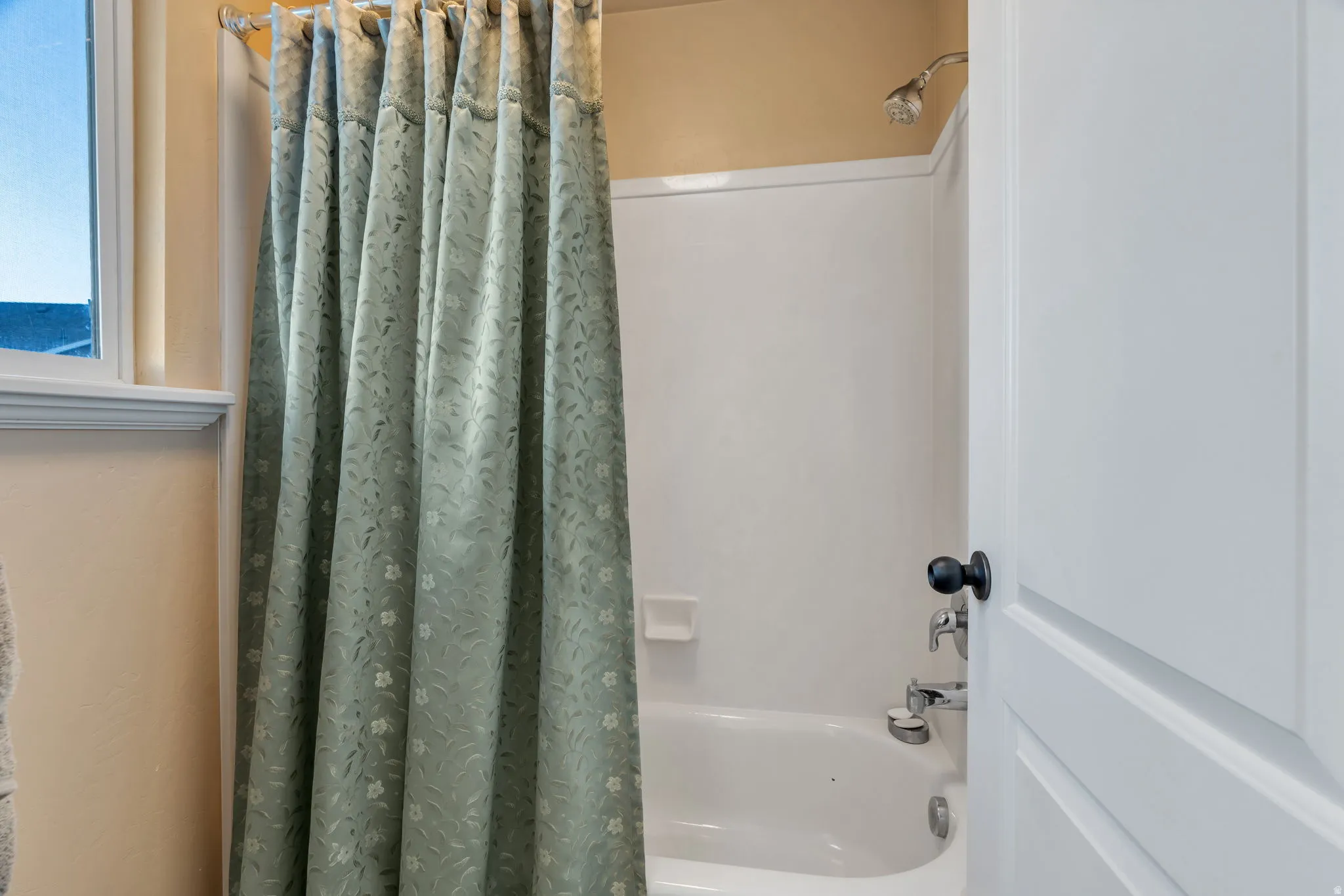 Main family bathroom