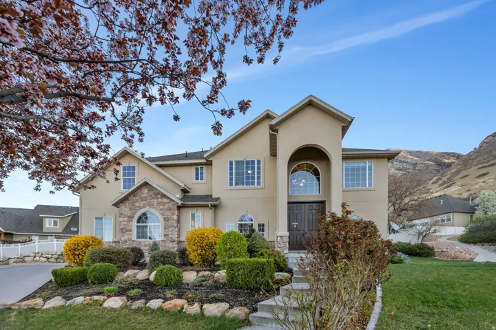 Beautiful home in east Provo