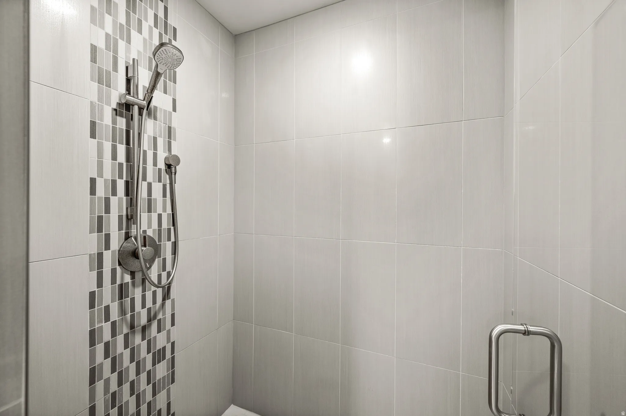 Guest Bathroom 2