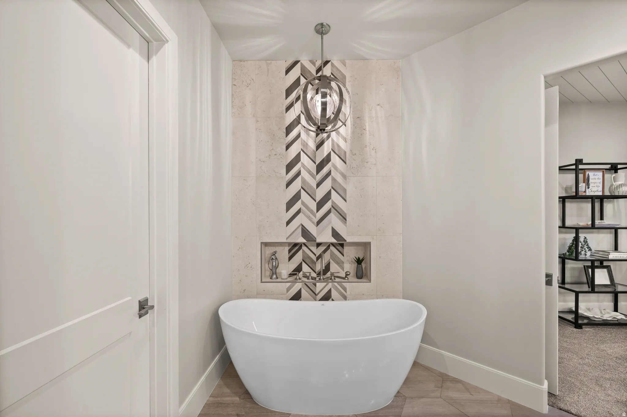 Master Bathtub