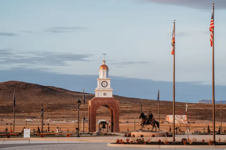 View of community featuring a mountain view