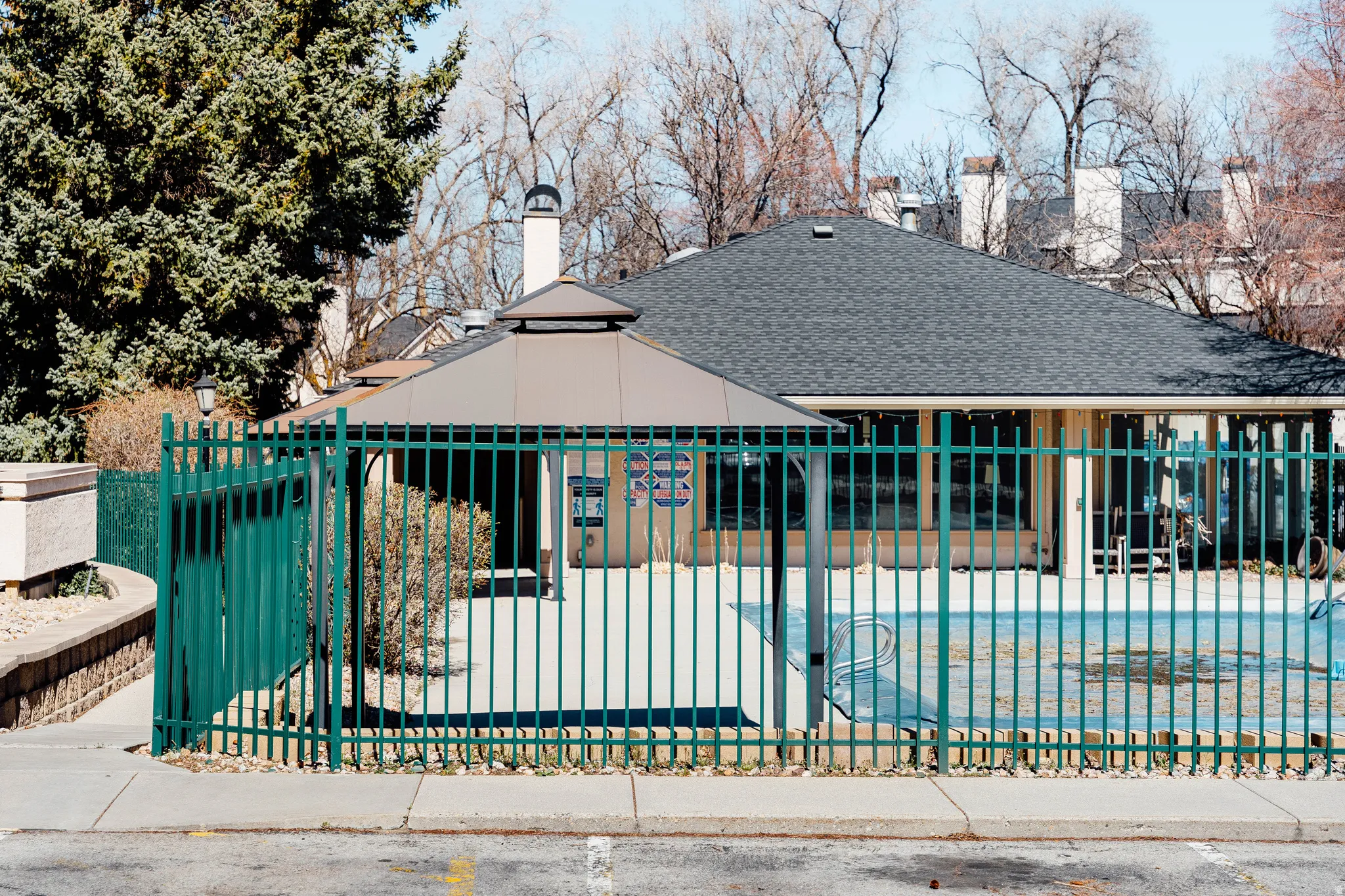 Gate with a gazebo