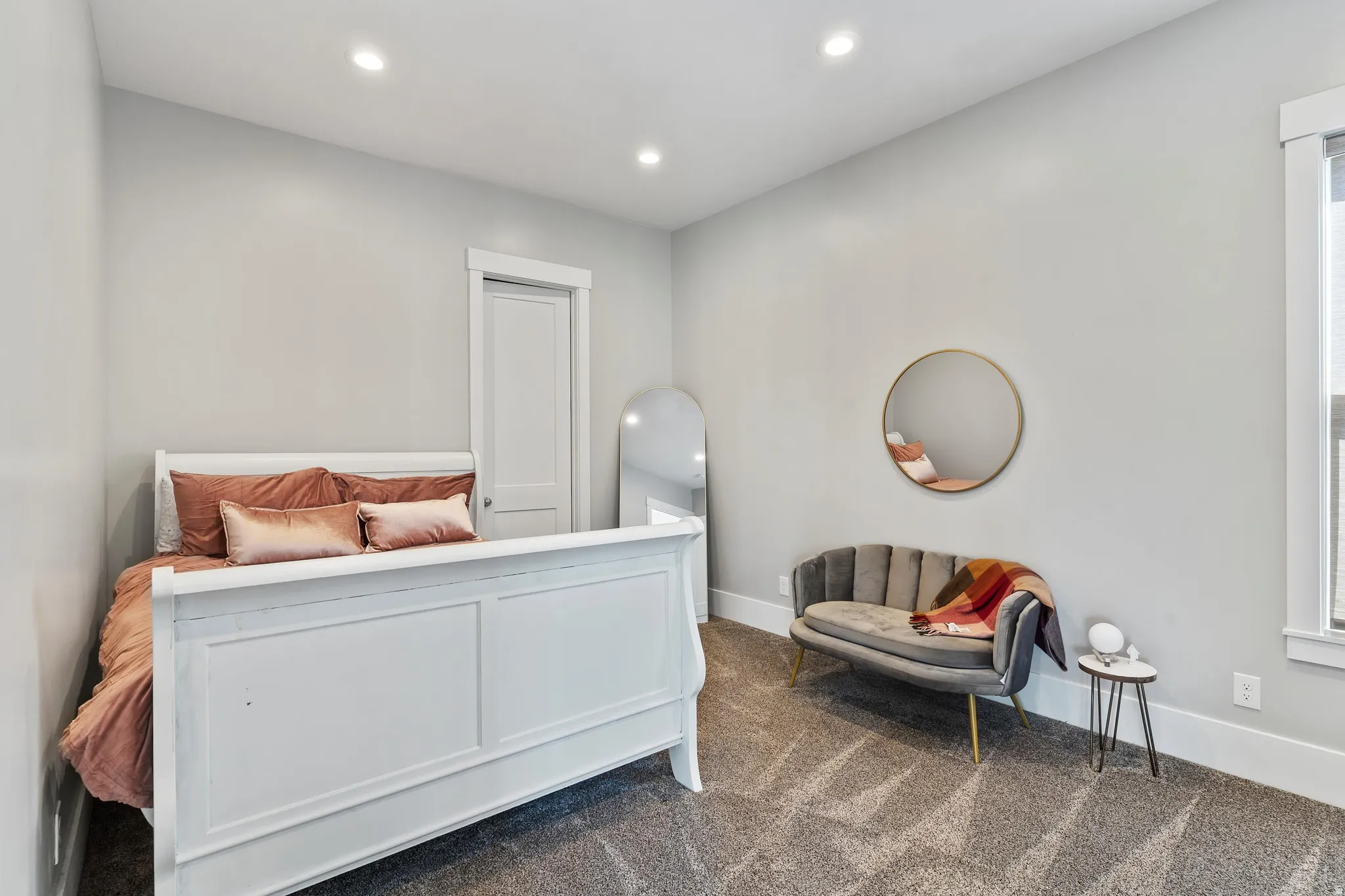 Bedroom featuring en-suite bathroom.