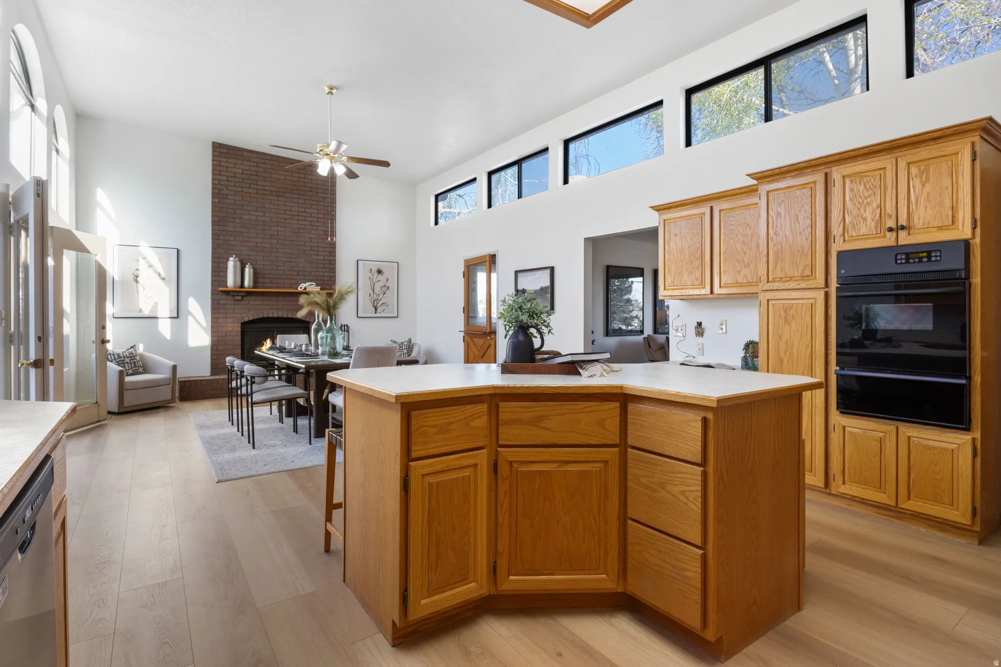 Kitchen and dining area.