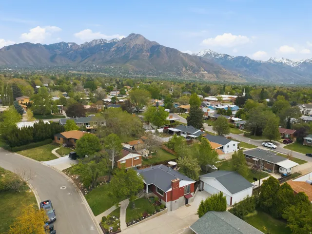 Aerial view of residential area with mountains