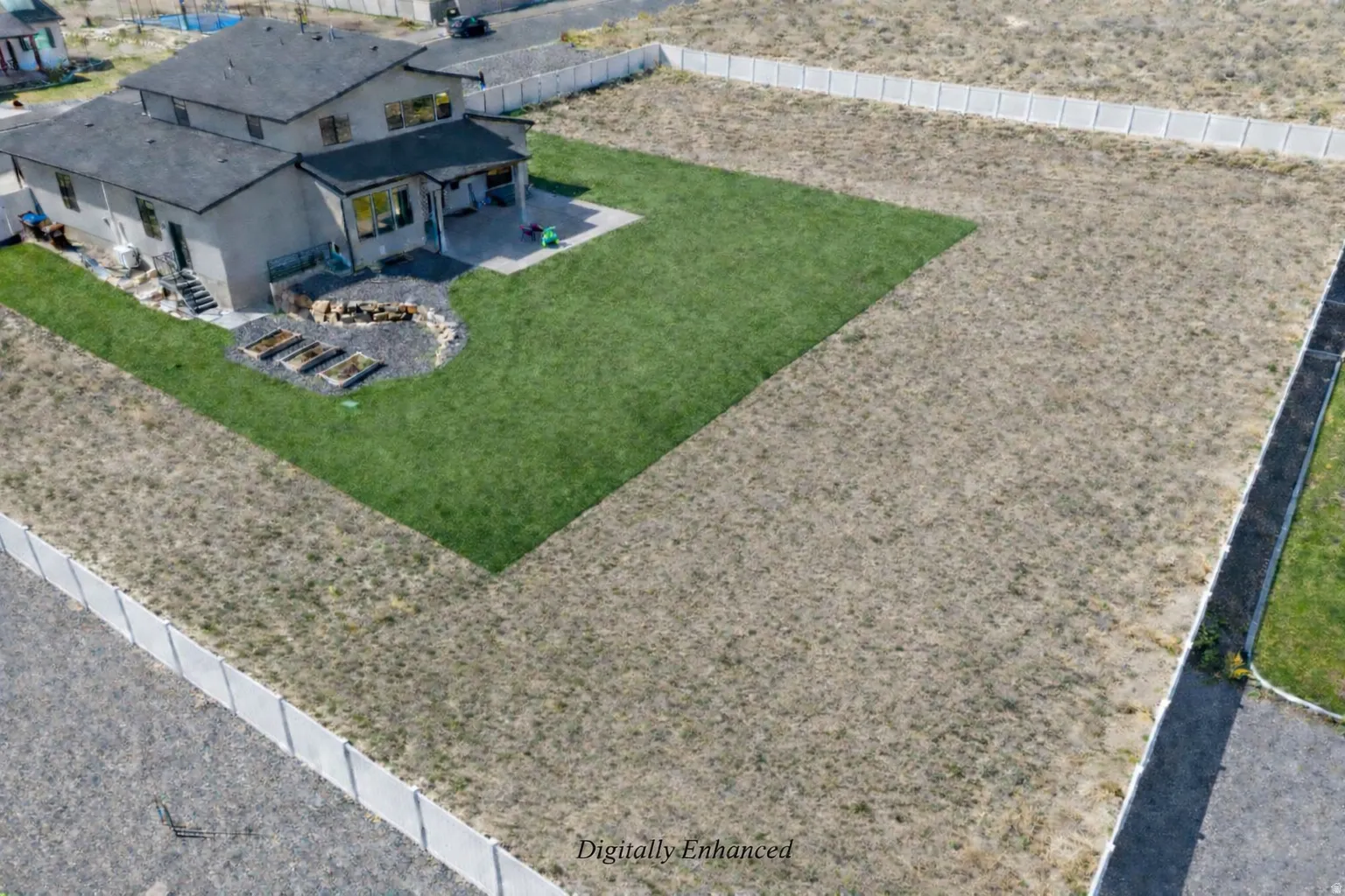 Aerial view of property and surrounding area