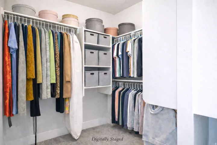 View of walk in closet