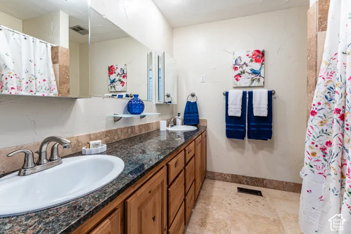 2148 E Pinecrest Ln, Sandy, Utah 84092