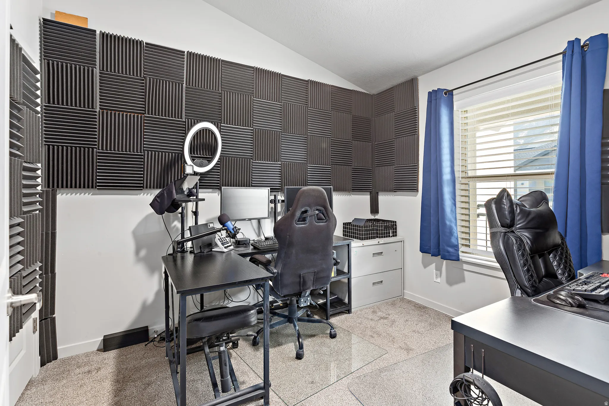 Bedroom 2. Owner currently uses this as their Home office.