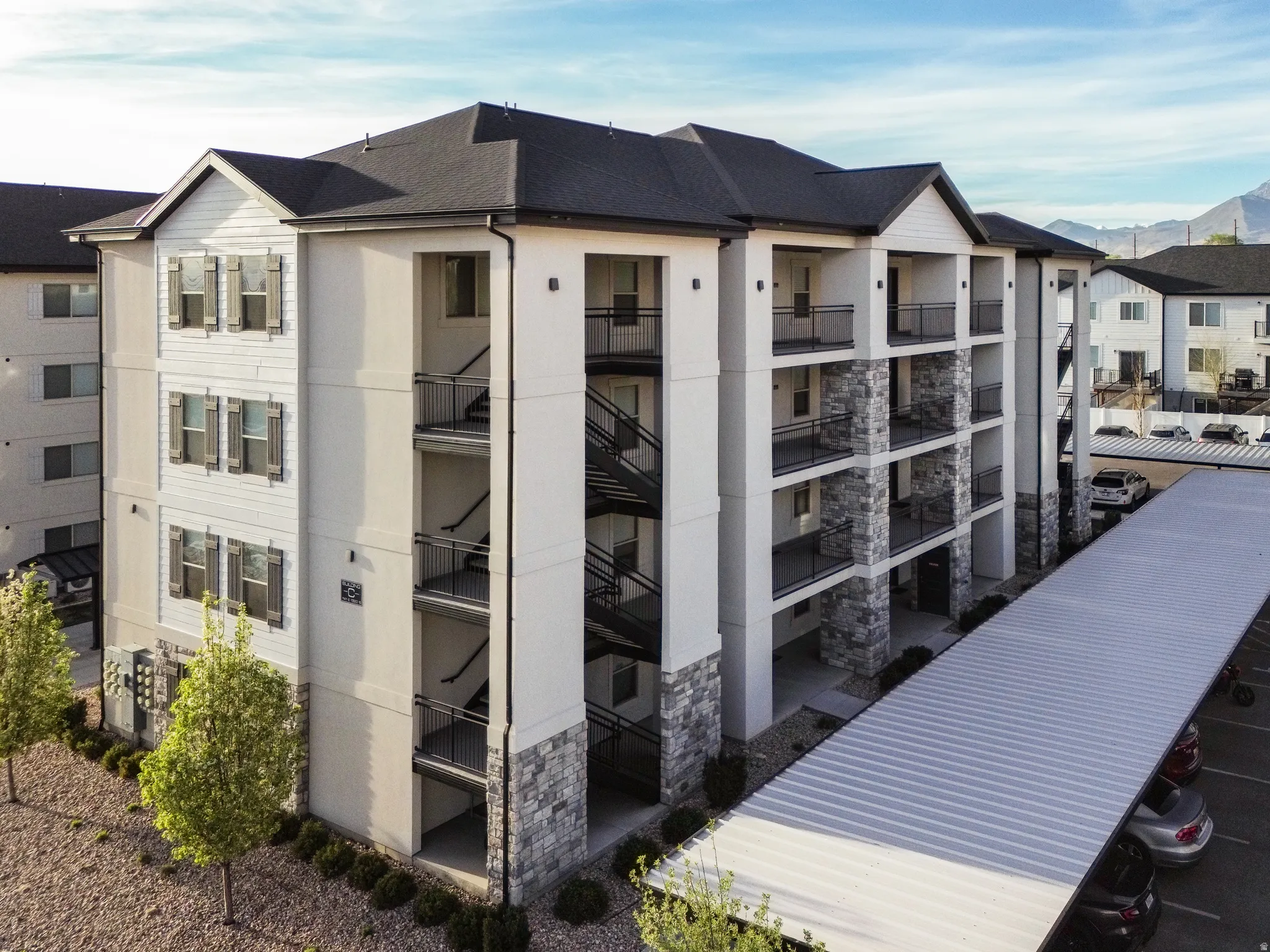 View of apartment building / complex