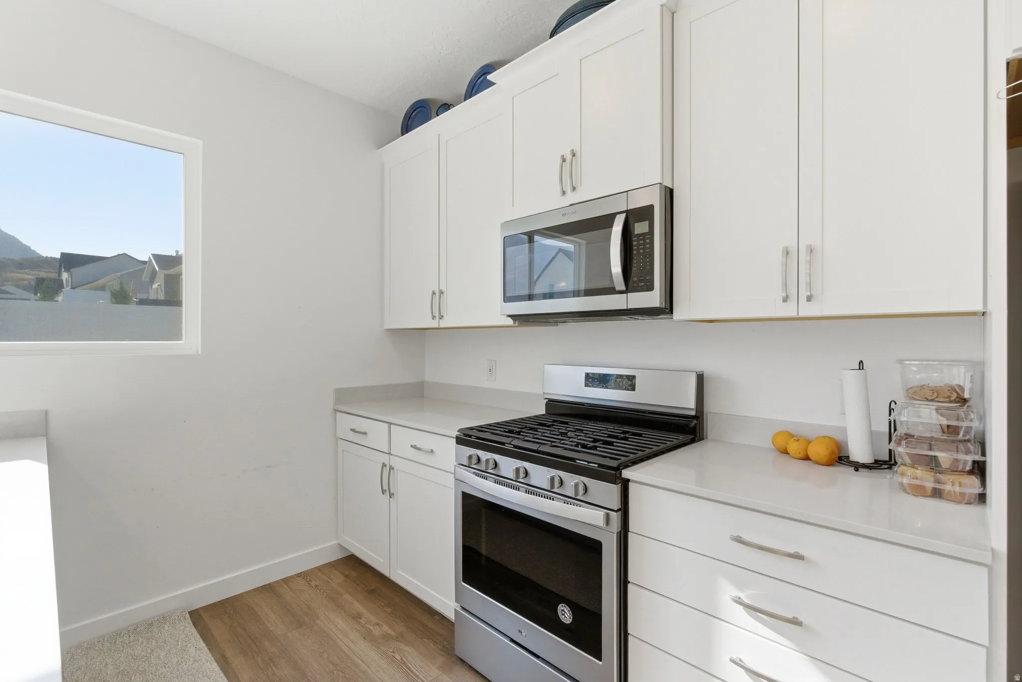 Kitchen gas stove