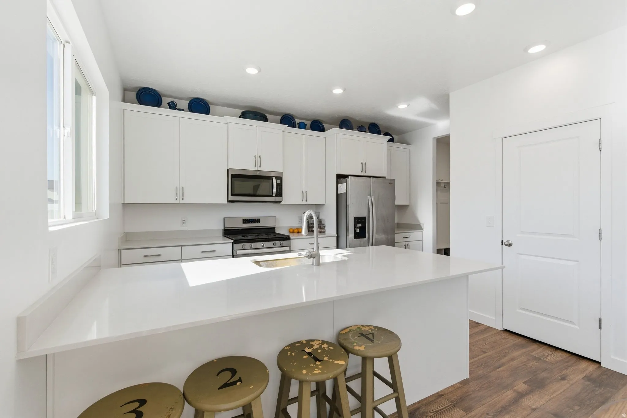 Kitchen counter