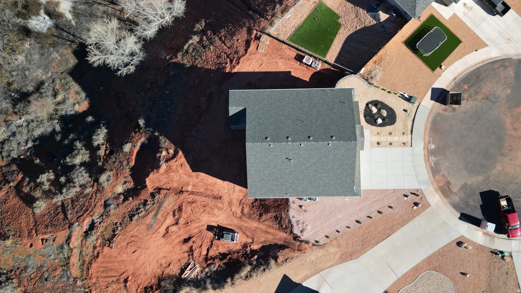 Aerial view of property and surrounding area