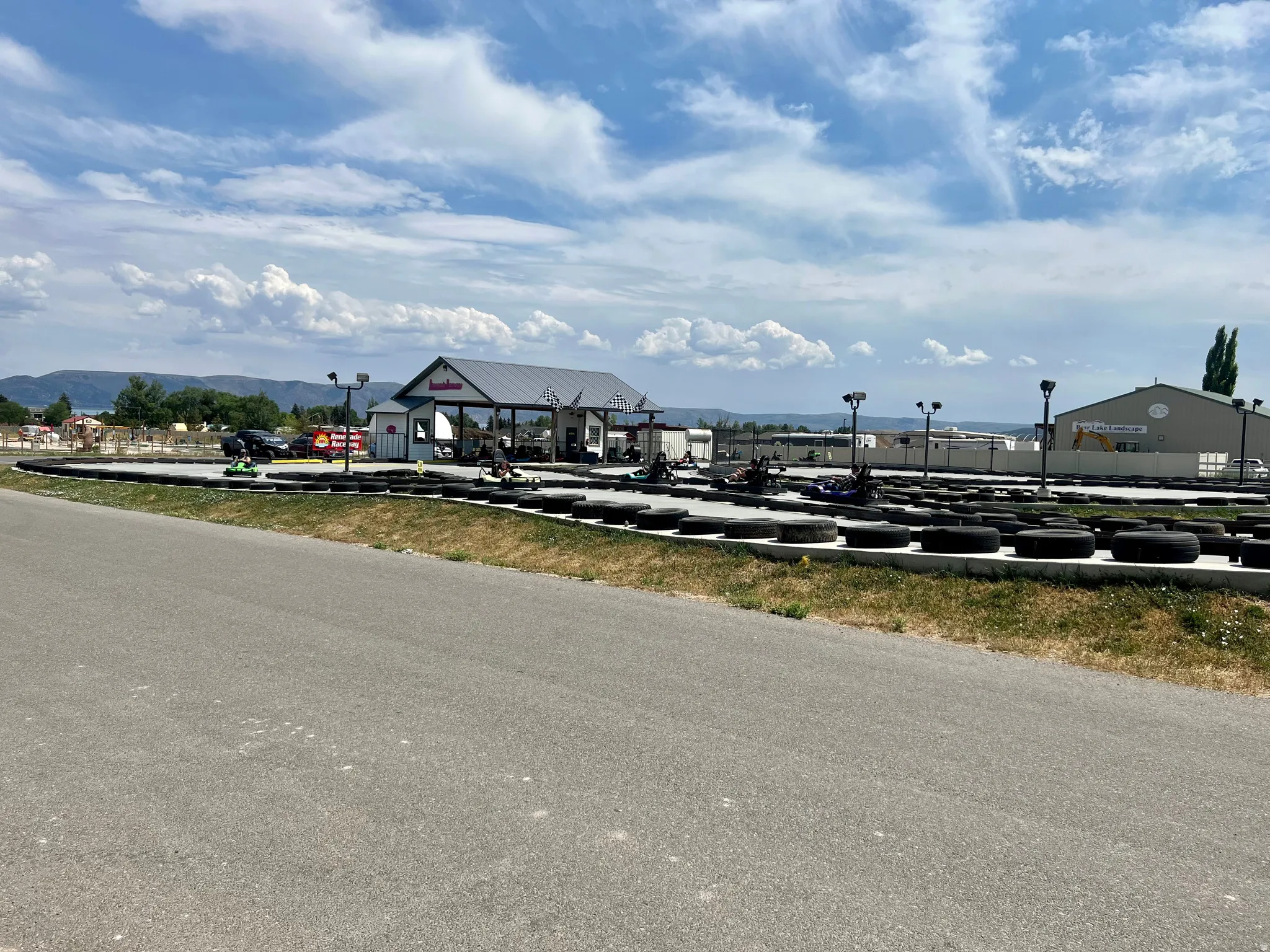 Surrounding community with a mountain view