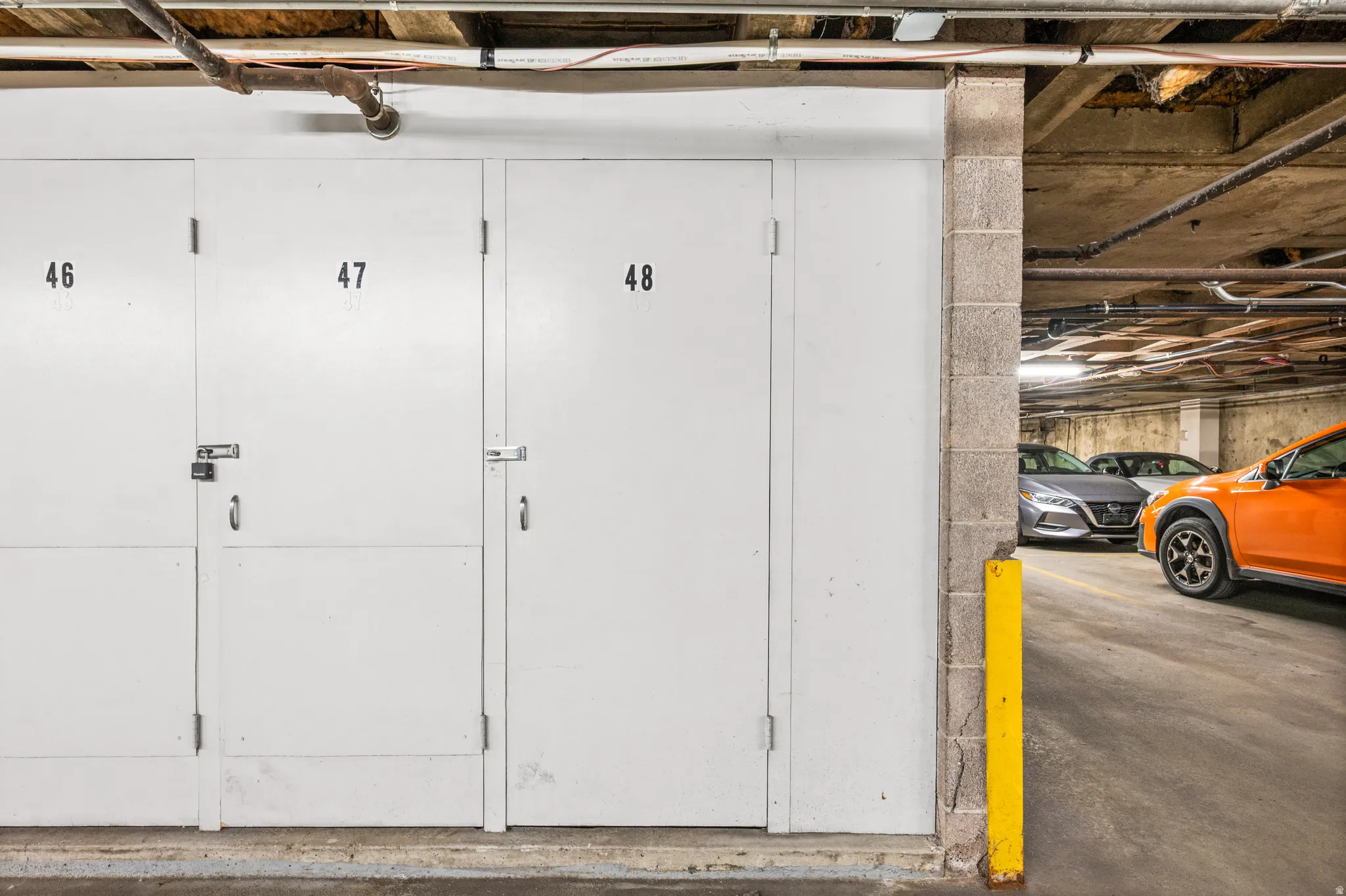 Detailed view of concrete floors