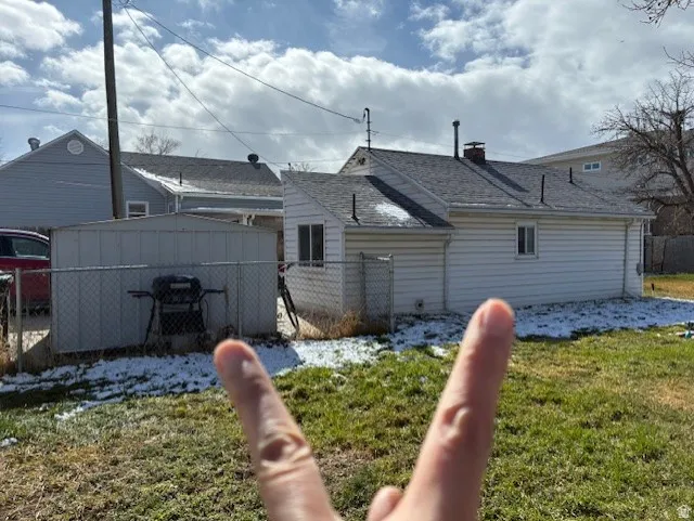 Back single house ( 3630S 5450 W West Valley )