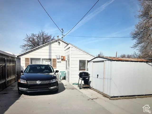 Back single house  ( 3630S 5450 W West Valley )