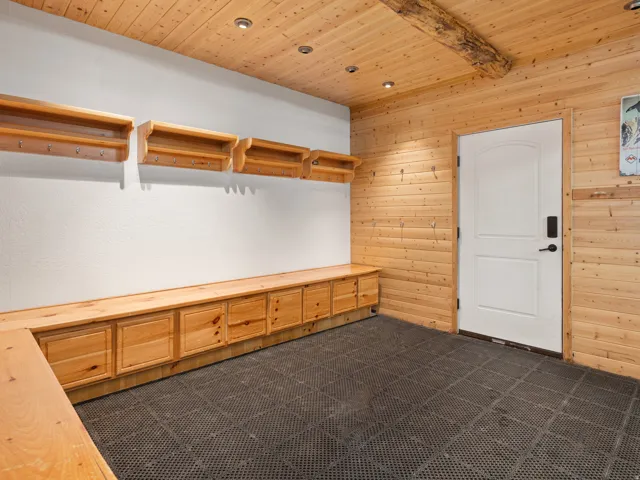 6781 N Chaparral Dr, Eden, Utah 84310