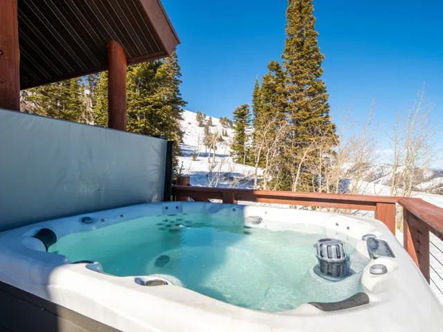 6781 N Chaparral Dr, Eden, Utah 84310