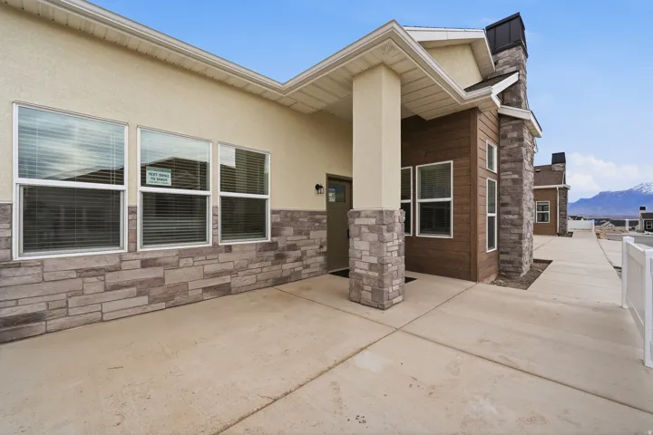 Private front patio