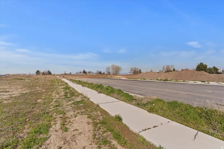5800 W 4050 S, Hooper, Utah 84315