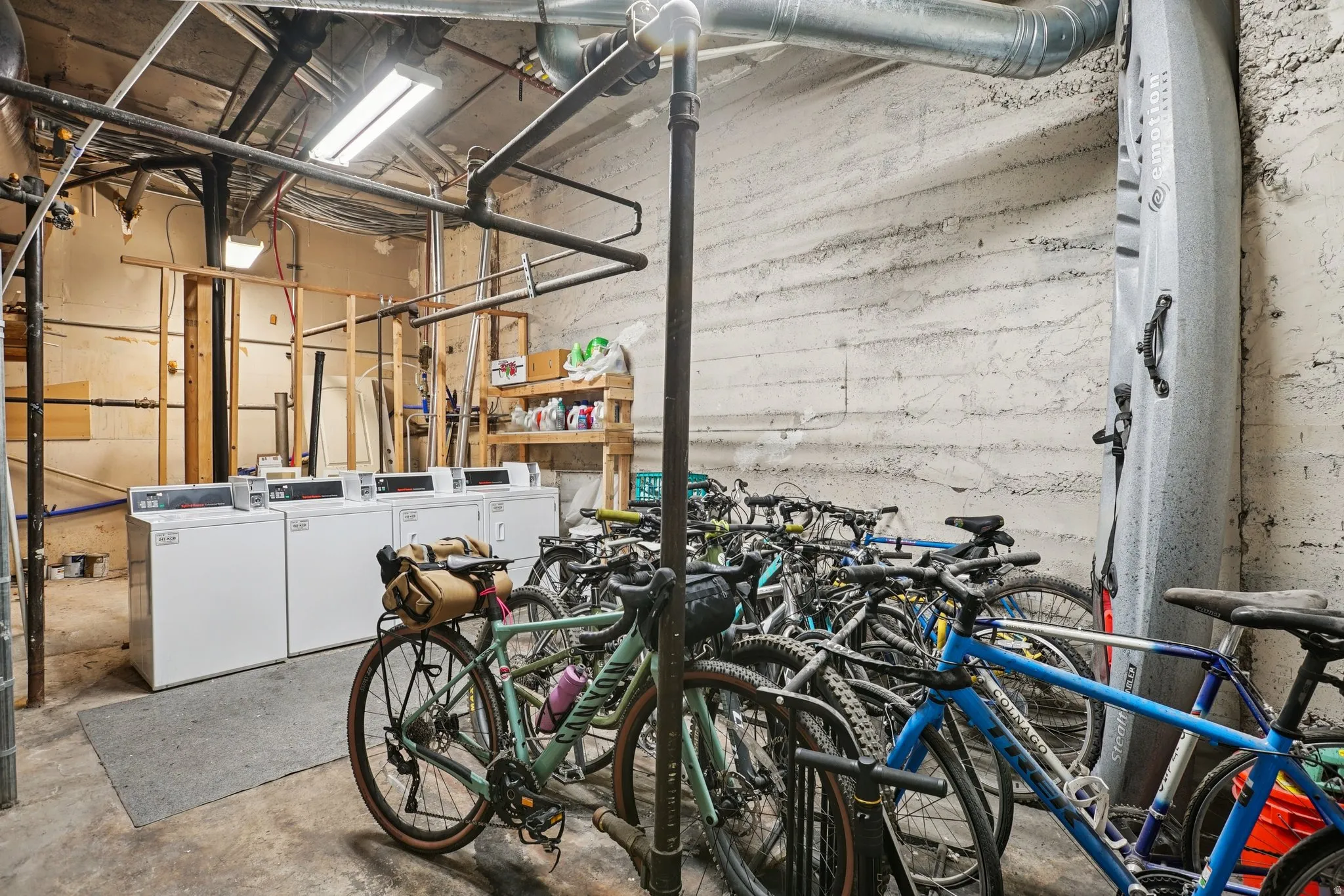 Garage featuring washing machine and clothes dryer
