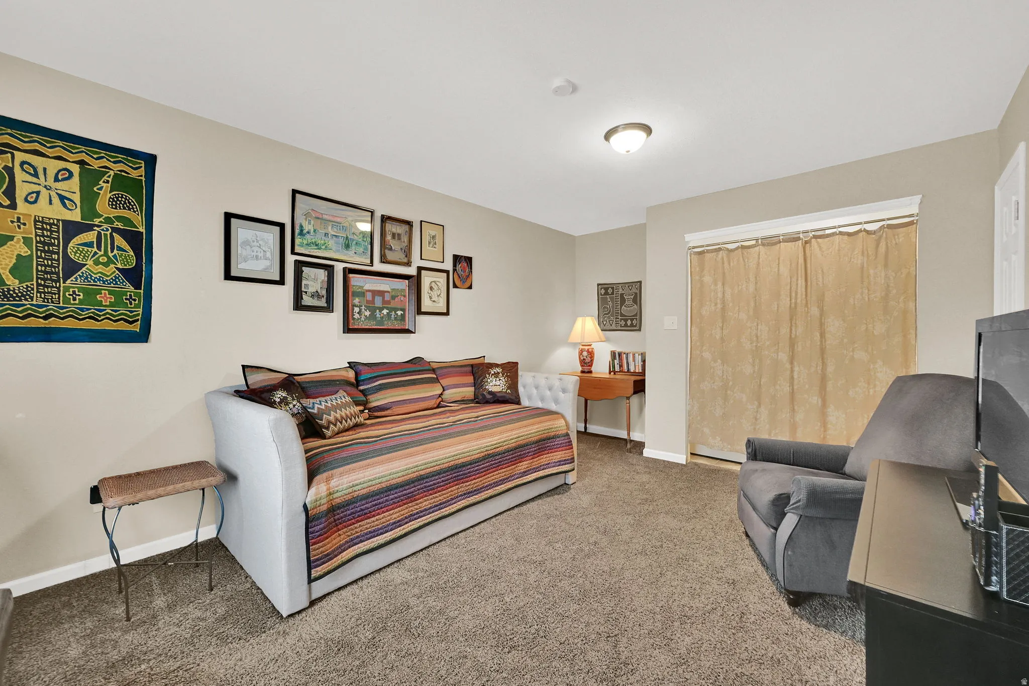 Third bedroom or office with main-floor laundry