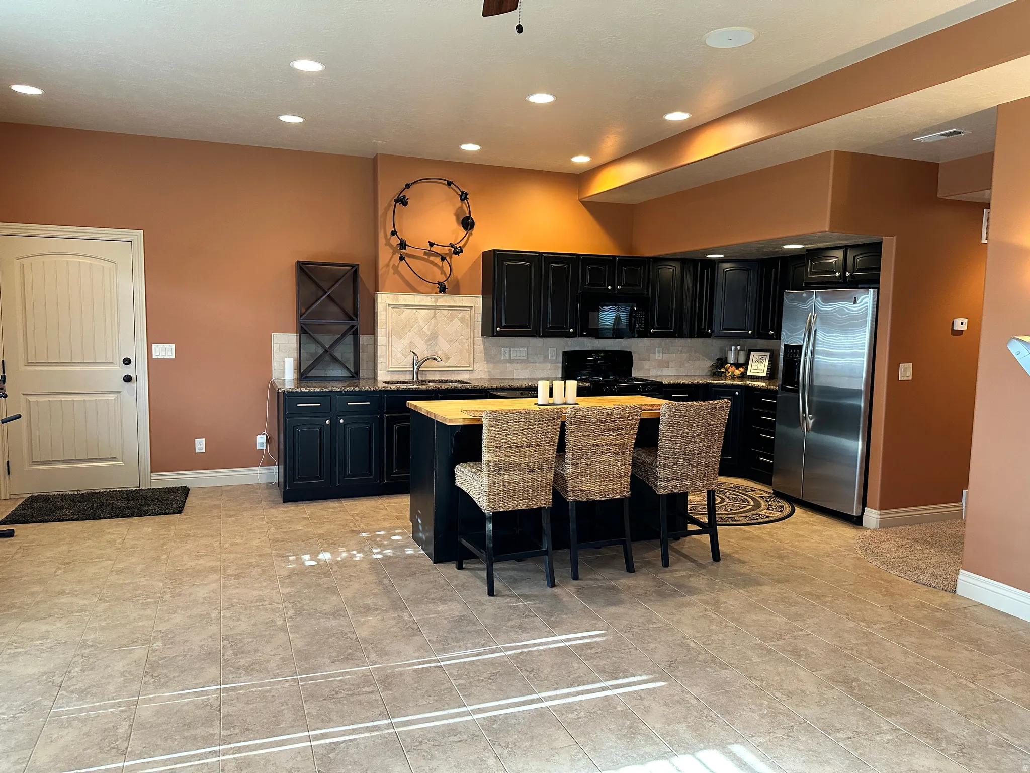 Full second kitchen with island bar