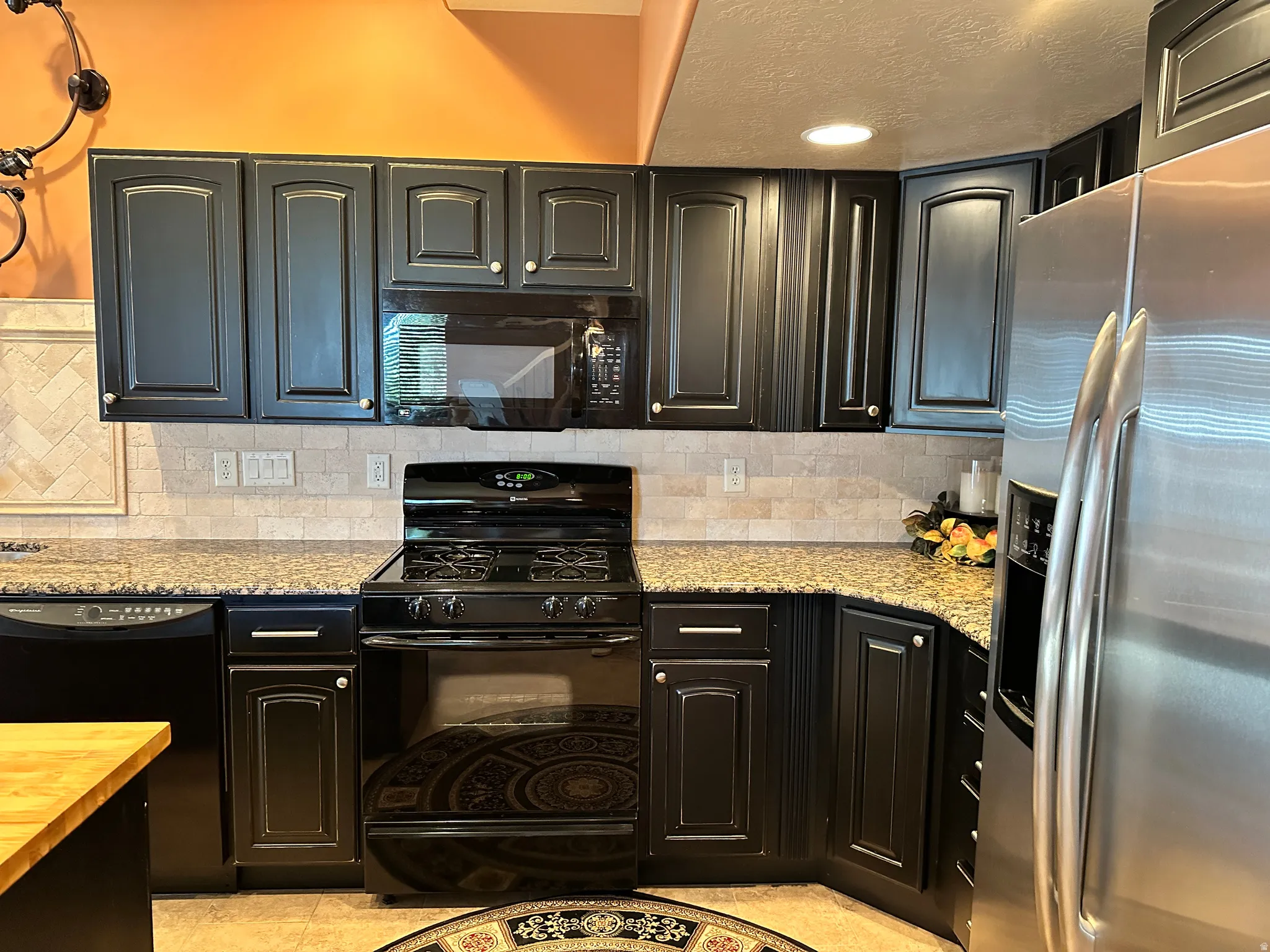 Full kitchen set up