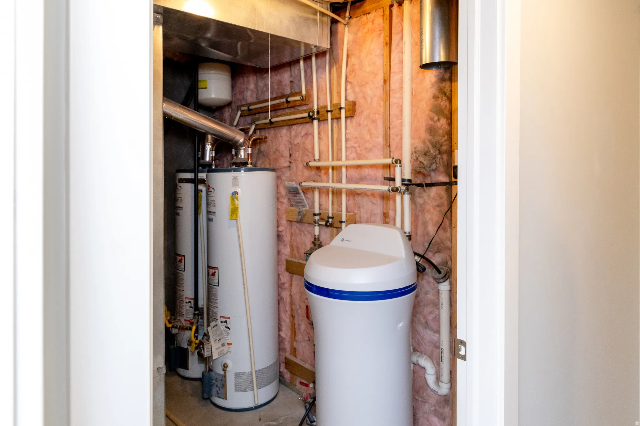 Utilities featuring gas water heater