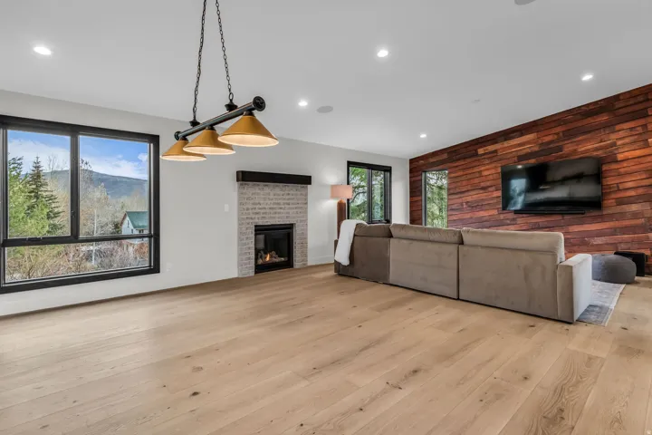 7775 N Pinebrook Rd, Park City, Utah 84098