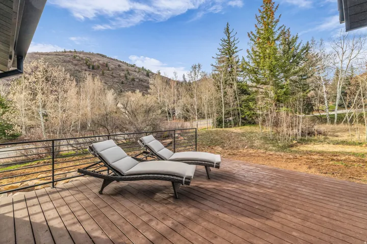 7775 N Pinebrook Rd, Park City, Utah 84098
