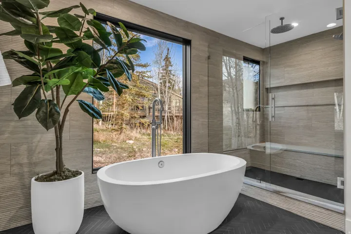 7775 N Pinebrook Rd, Park City, Utah 84098
