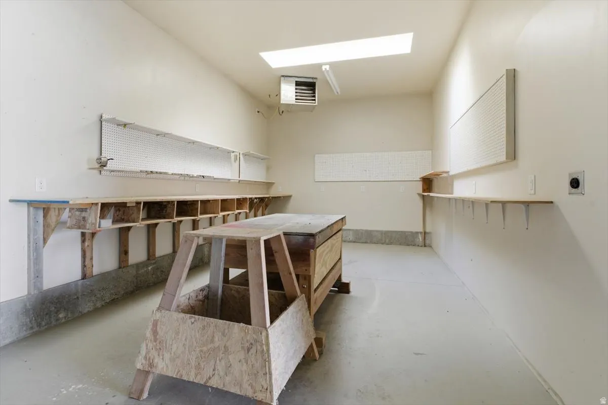 Misc room featuring a heating unit