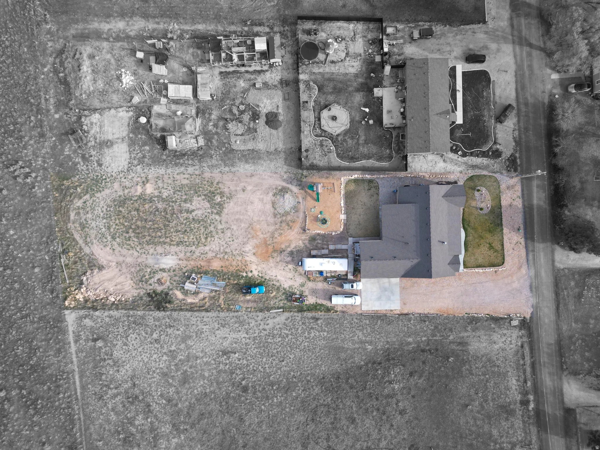 Aerial view of property and surrounding area