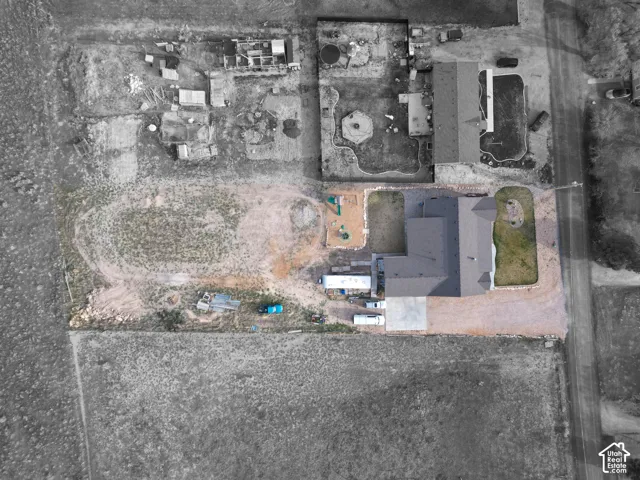 Aerial view of property and surrounding area