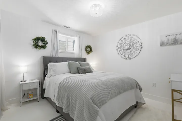 Bedroom with baseboards